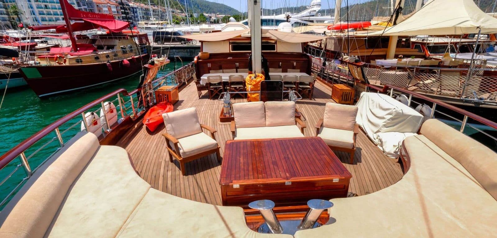 Ada Deniz deck