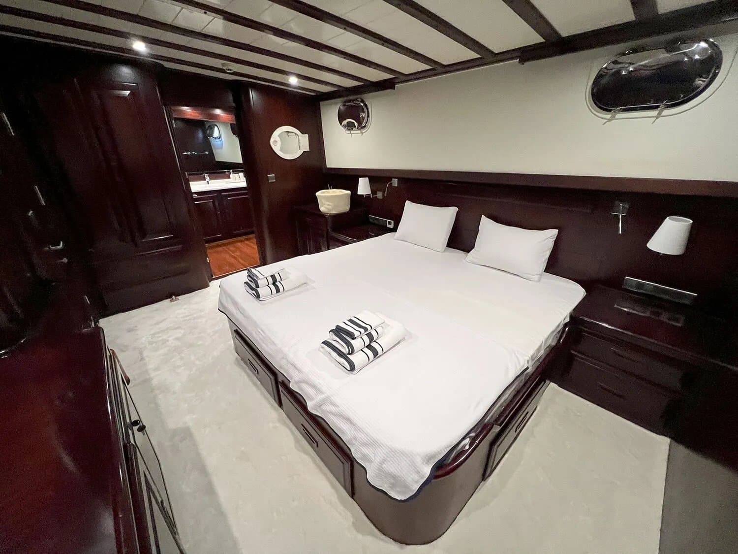 Always Smile cabin
