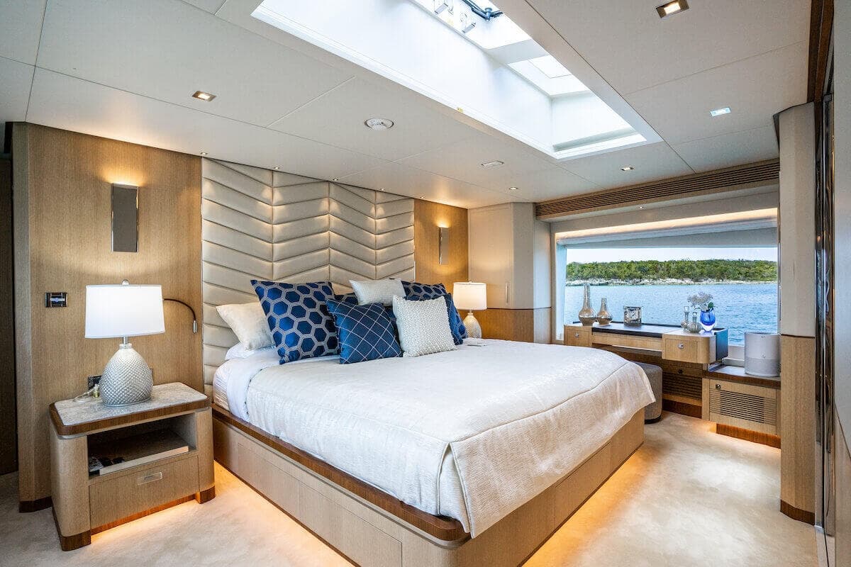 Aqua Life interior