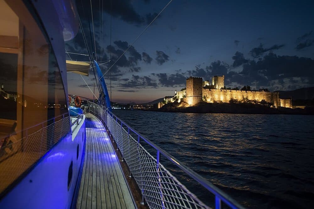 Blu Dream dining