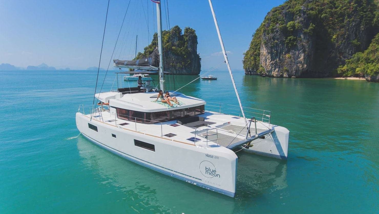 Blue Moon exterior