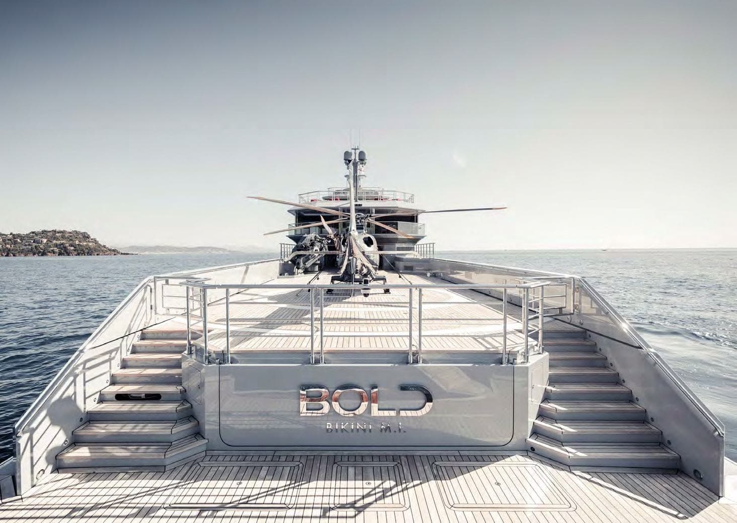 Bold deck