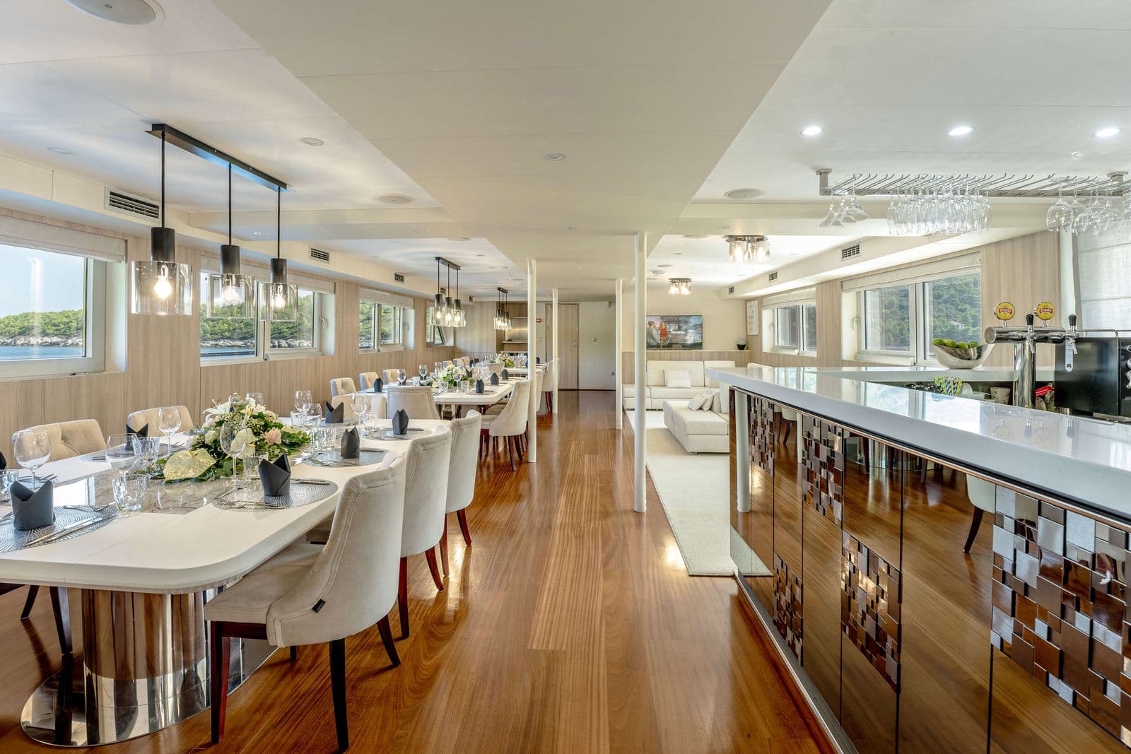 Cristal dining