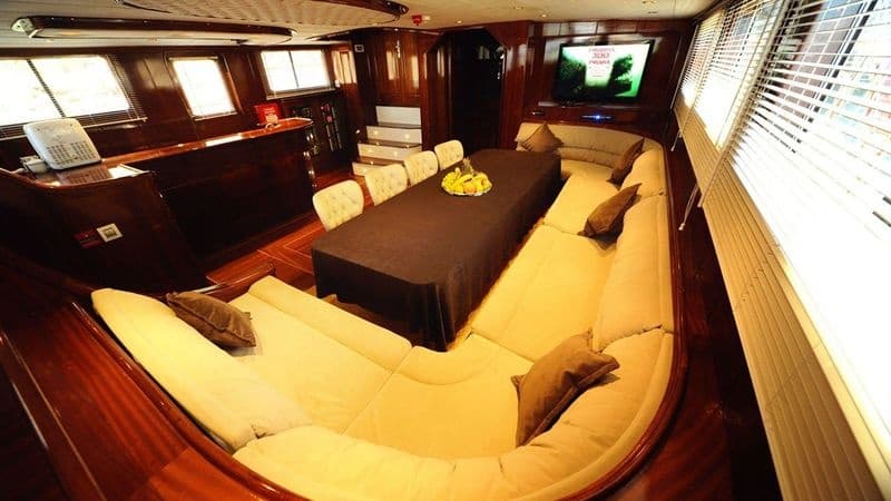Dear Lila interior