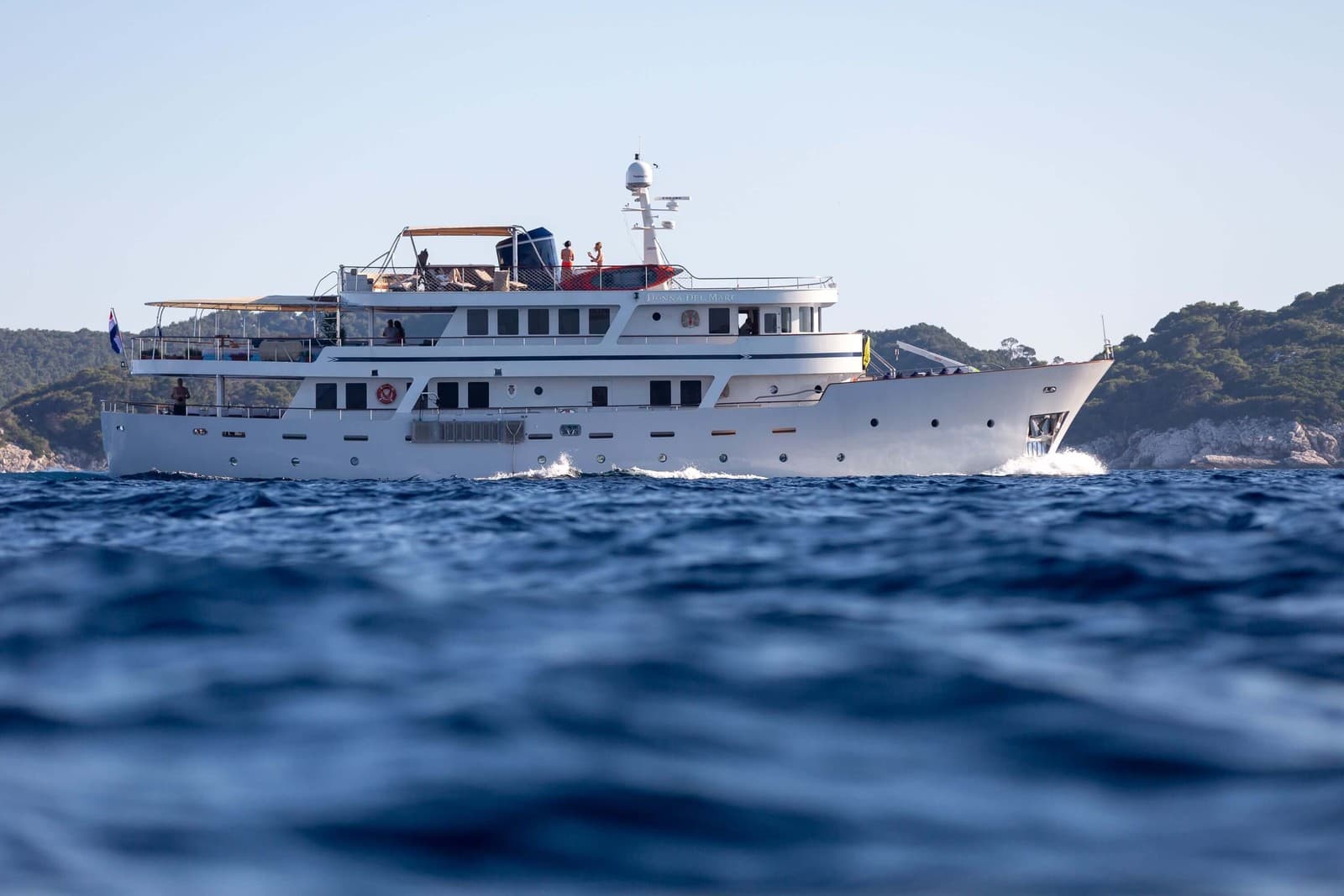 Donna Del Mare deck