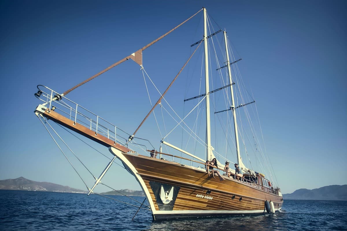 Entre Cielos luxury gulet yacht