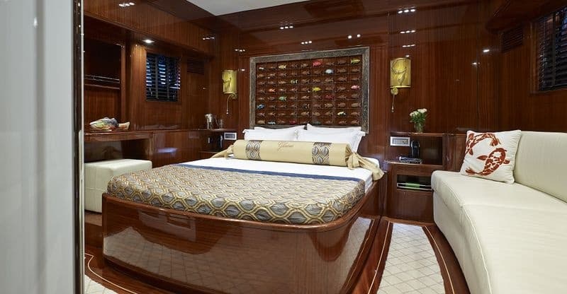 Glorious II interior