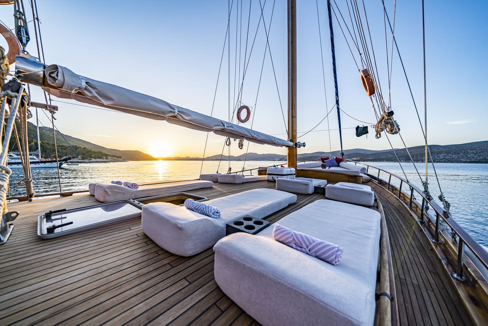 Golden Life deck