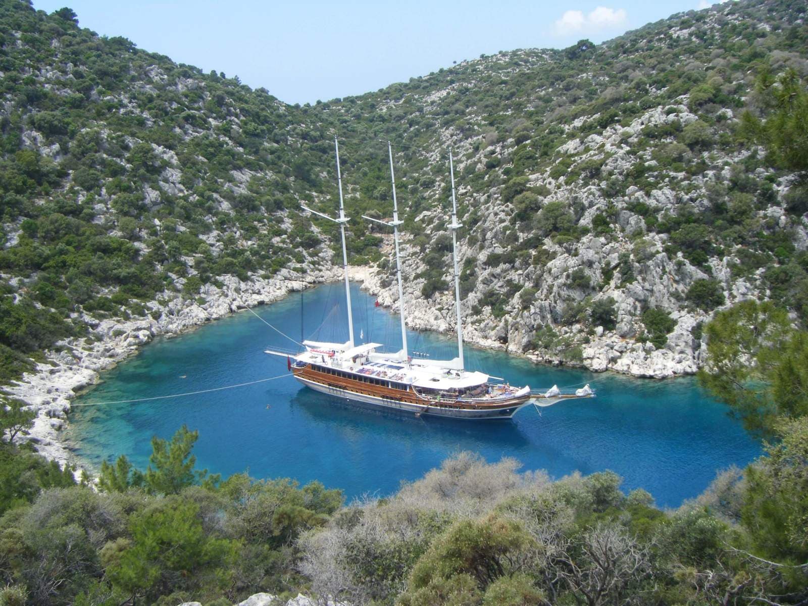 Grand Admiral exterior