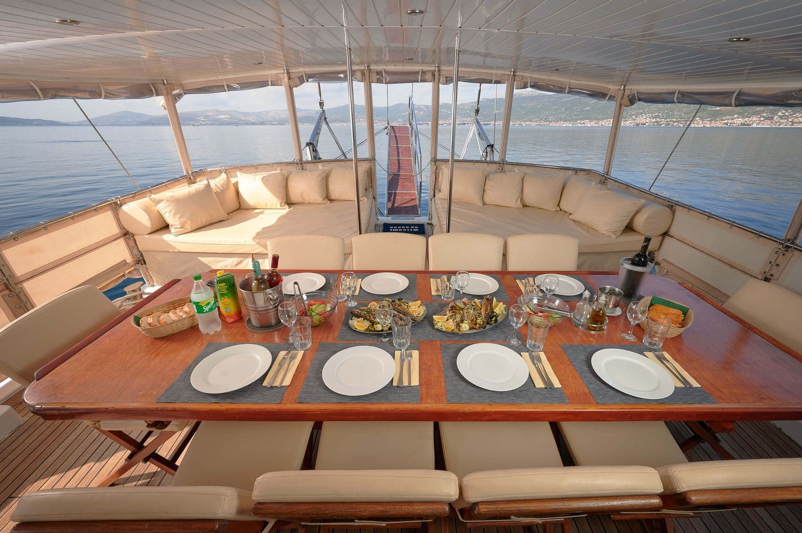 Gulet Sole interior