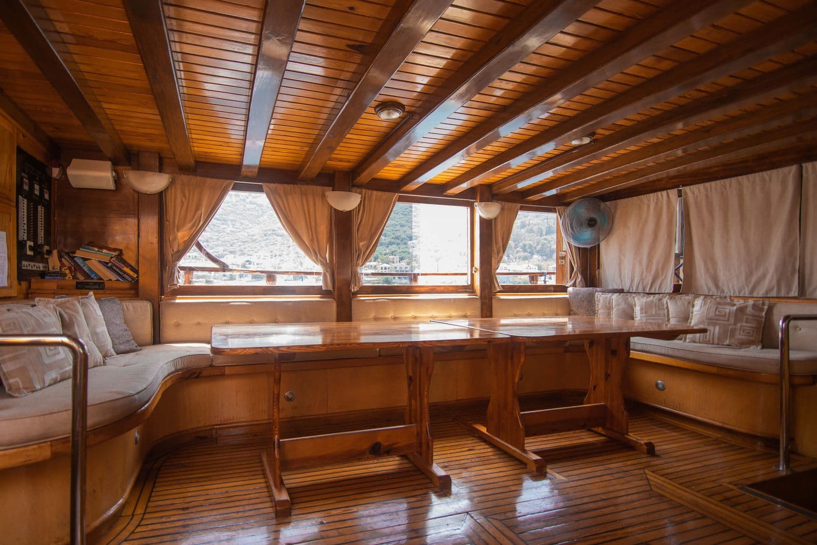 Harmonia cabin