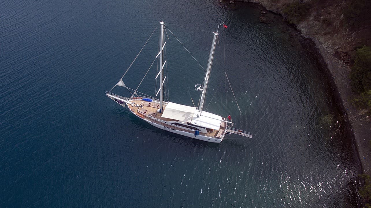 Kayhan 3 exterior