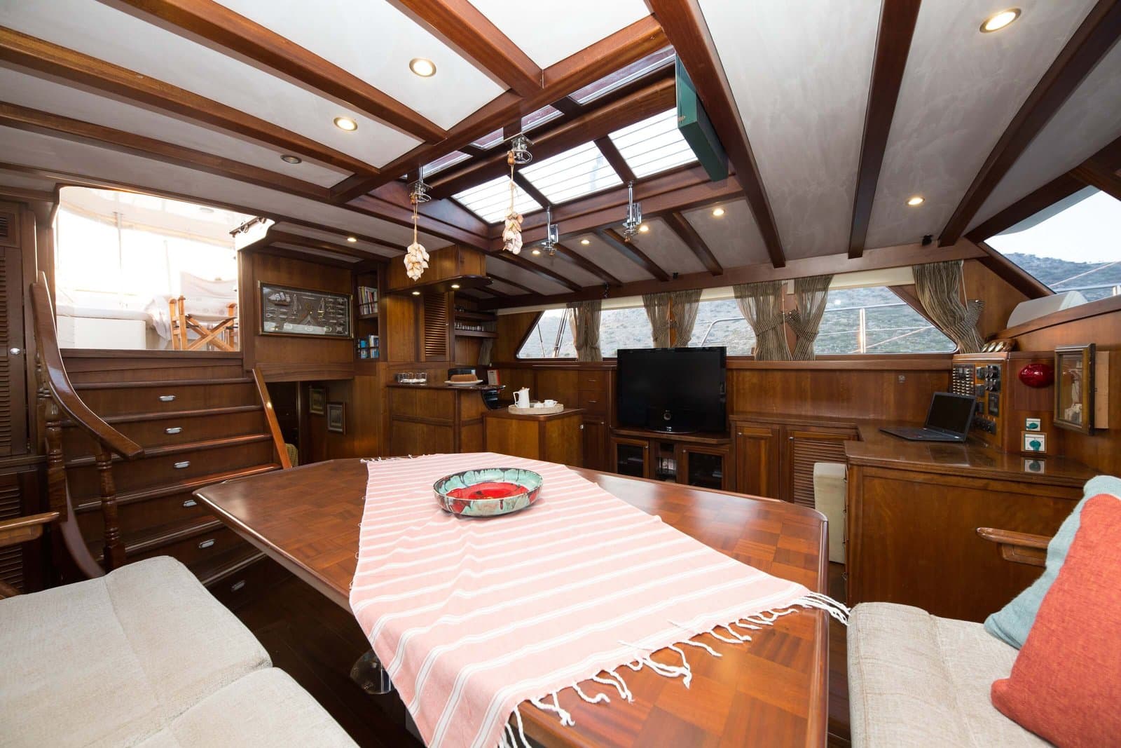 Lady Freya cabin