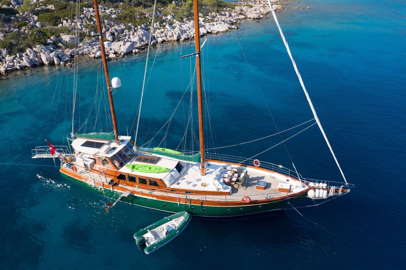 Lady Freya exterior