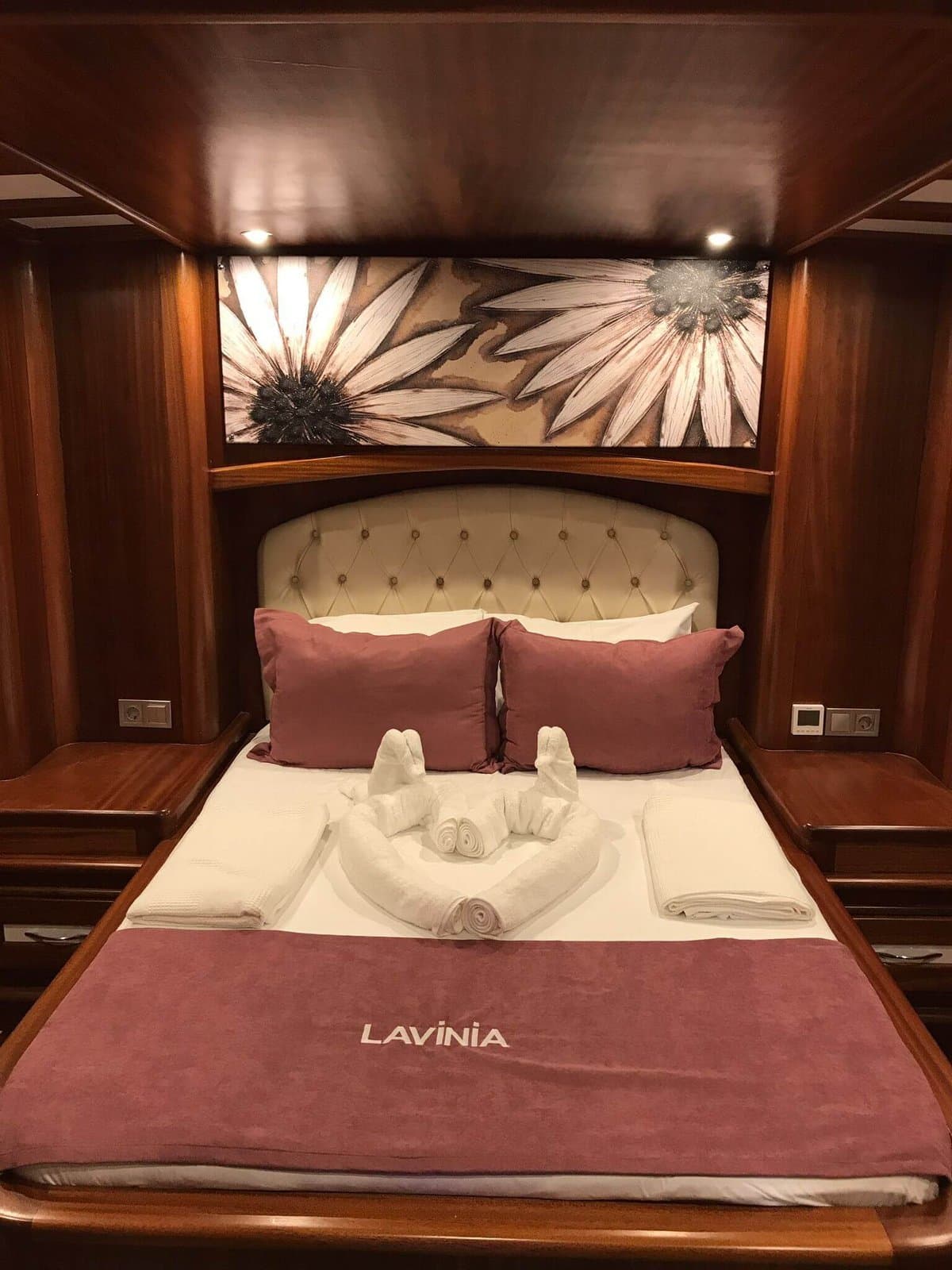 Lavinia cabin
