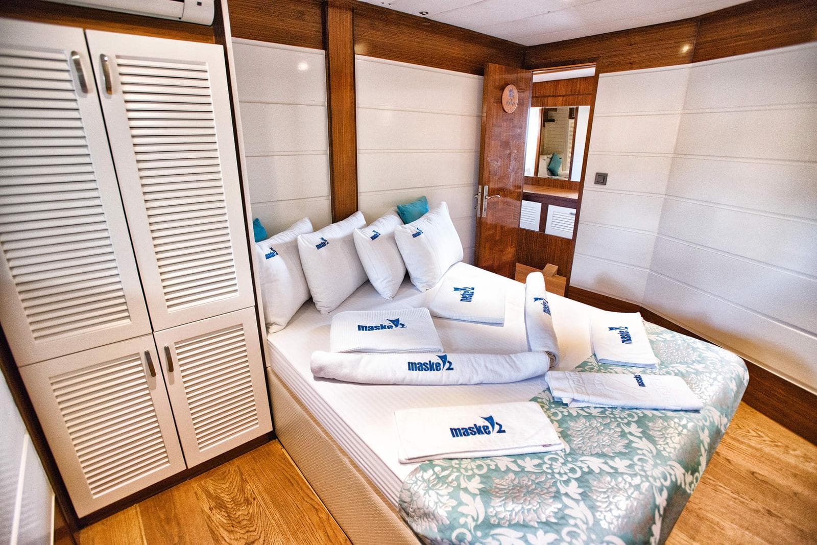 Maske 2 interior