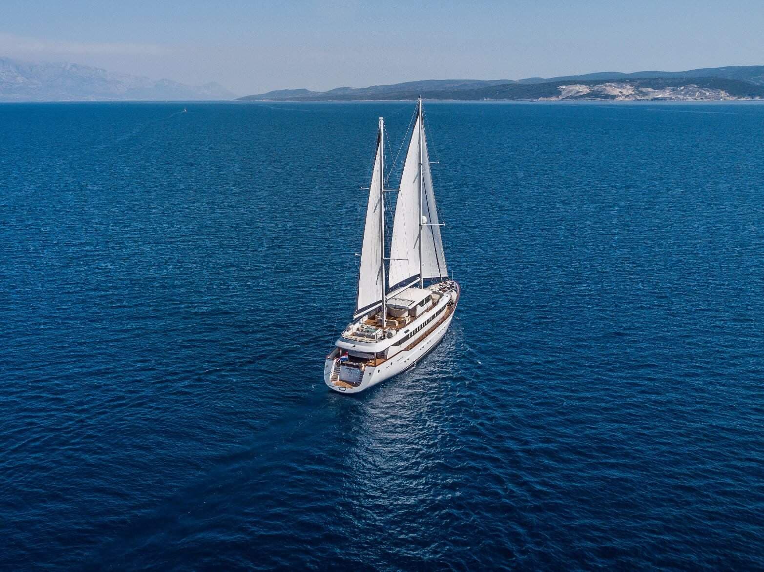 M/s Omnia deck