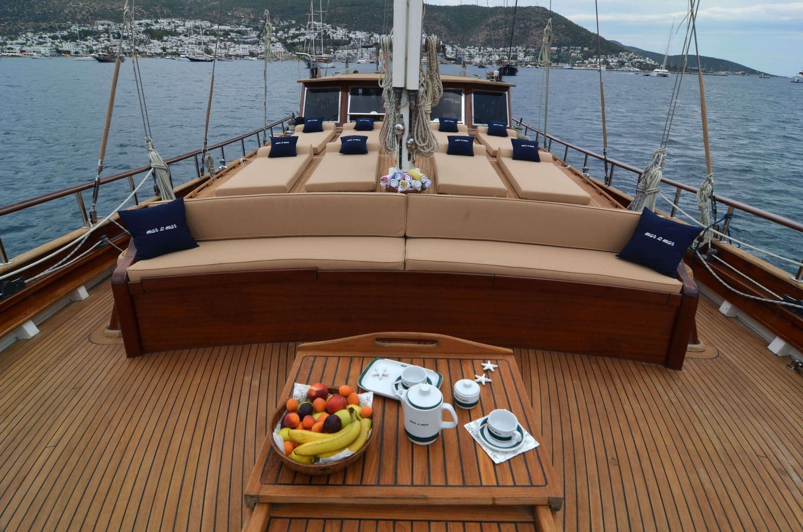 Mar & Mar deck