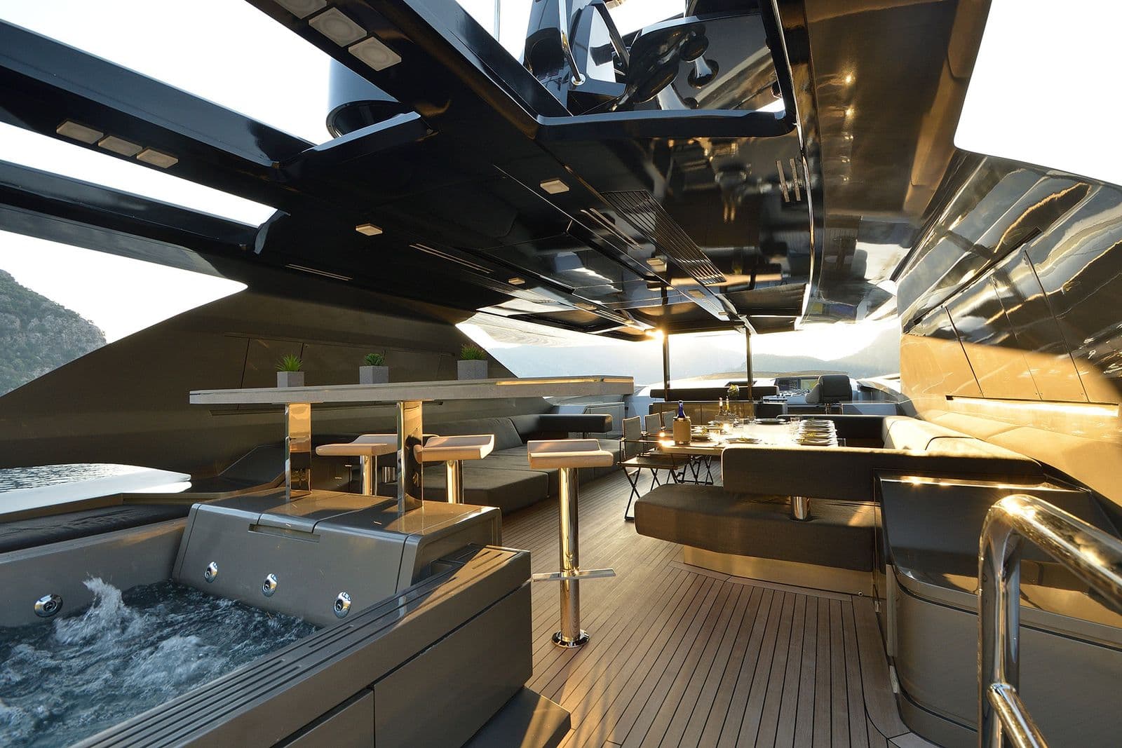 Motor Yacht Fx interior