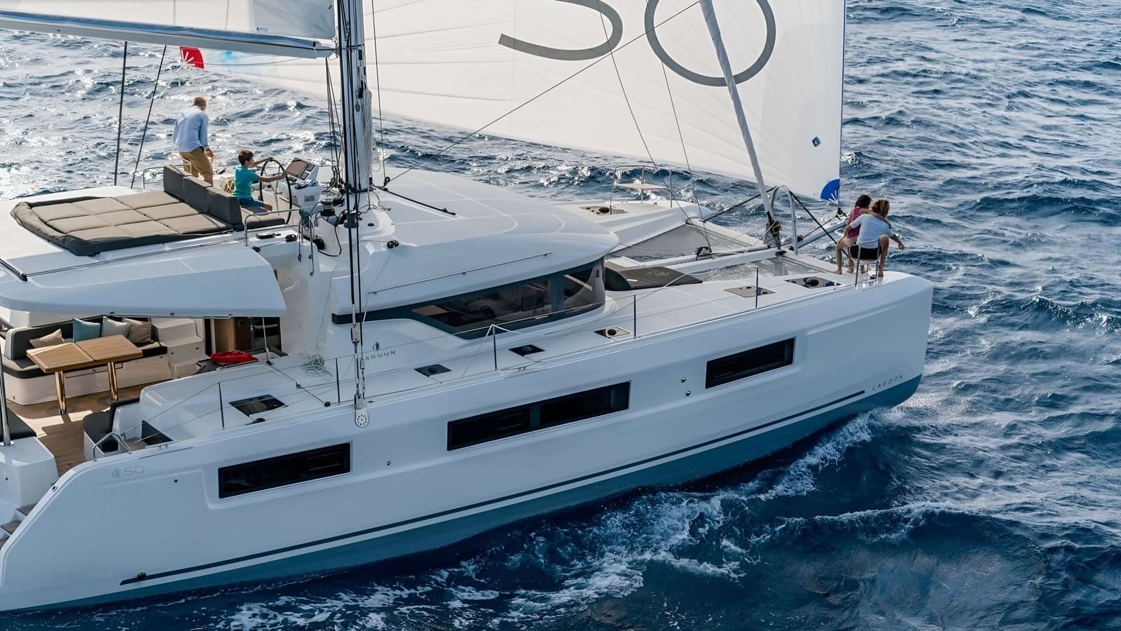 Nauti Cat deck
