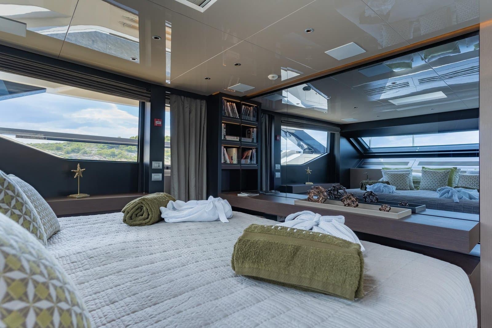 Noor II cabin