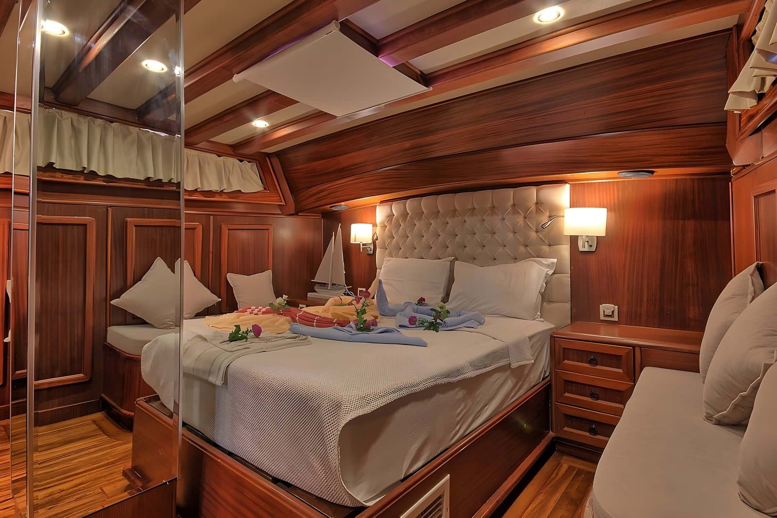 Romance cabin