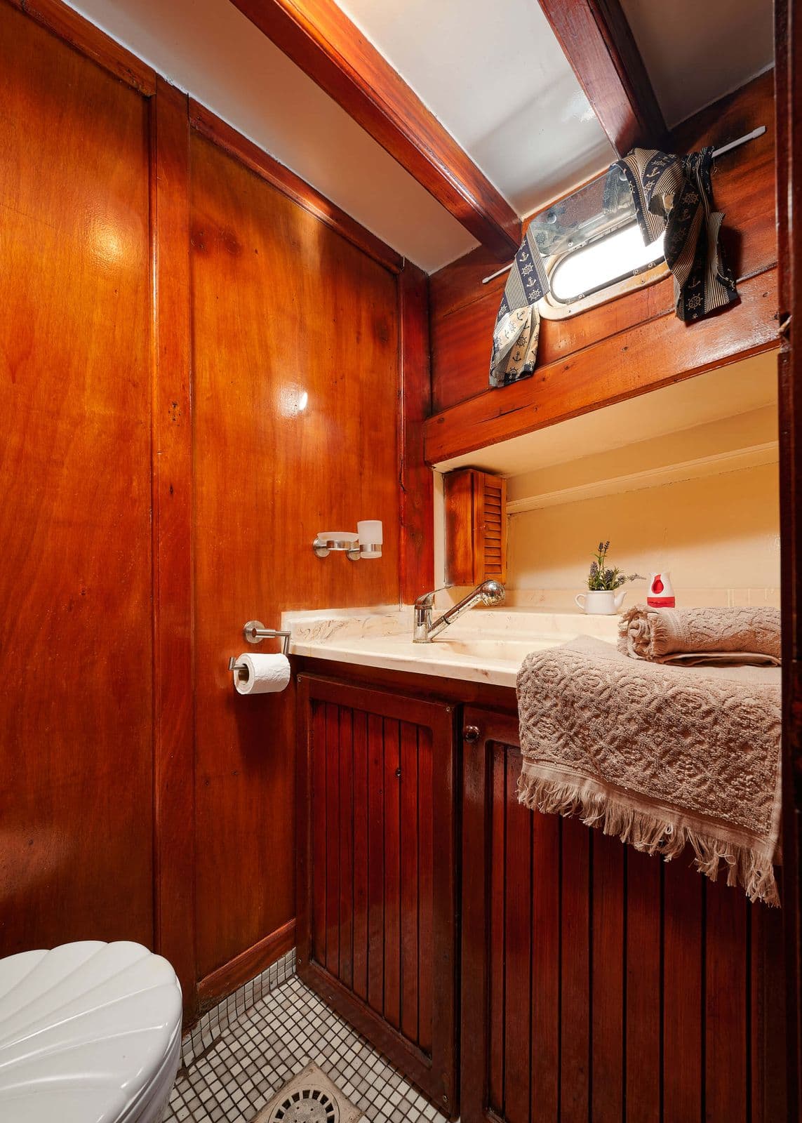 San cabin