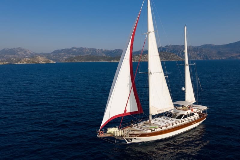 Serenity 86 exterior