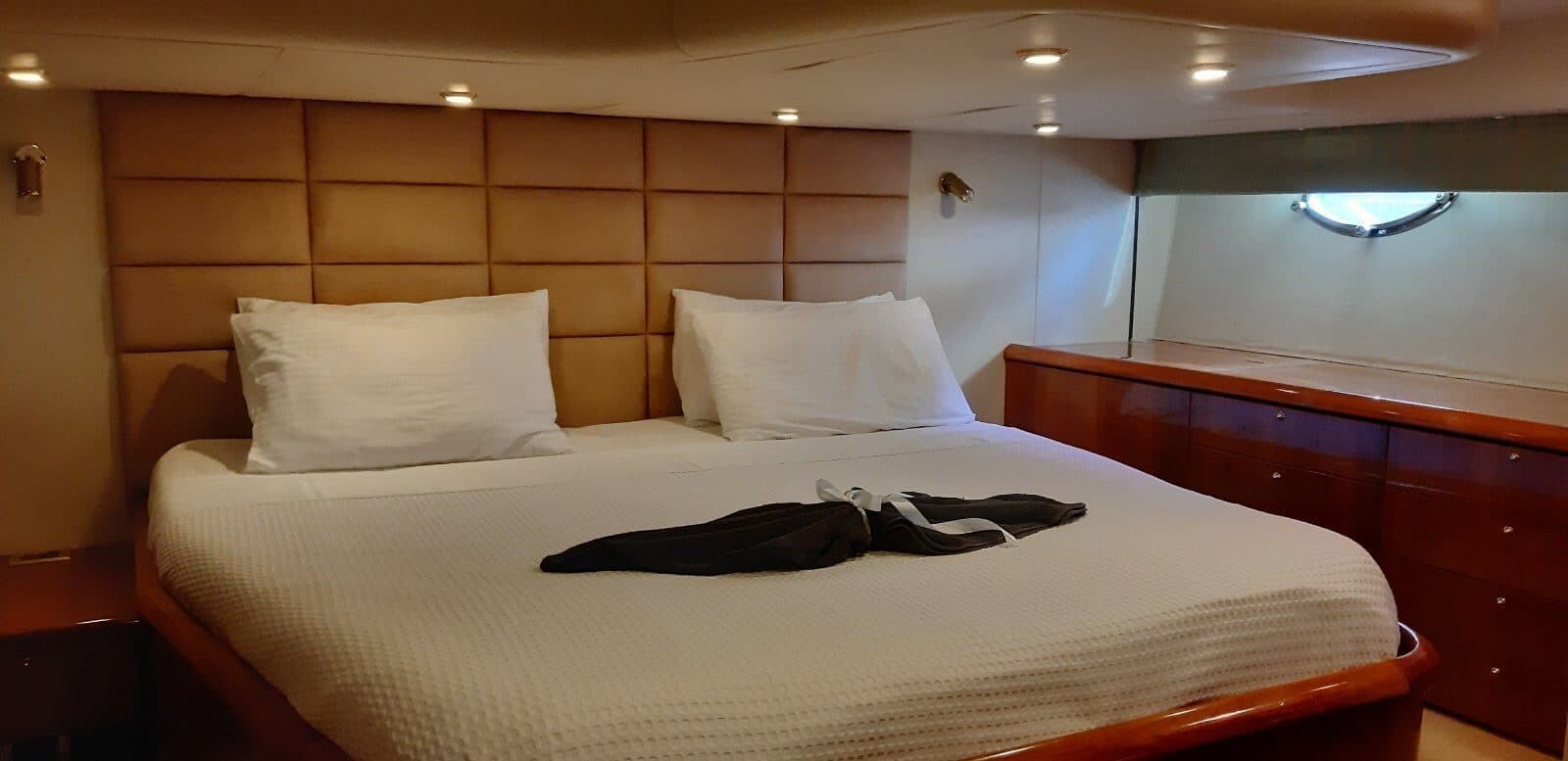 Sunseeker 56 interior