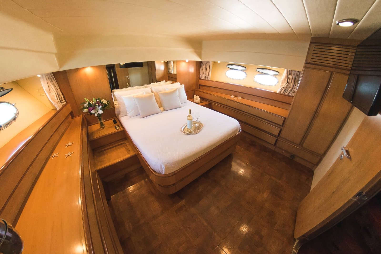 Temptation interior