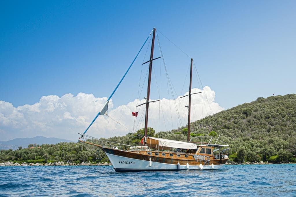 Thalasa luxury gulet yacht