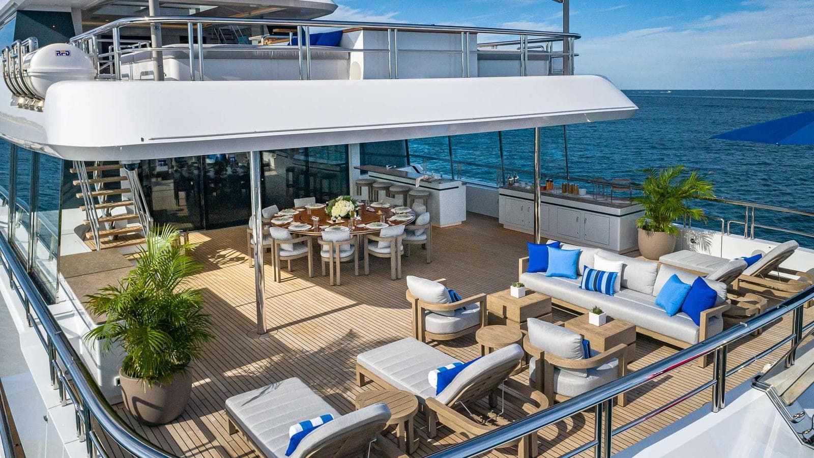 Top Five II dining
