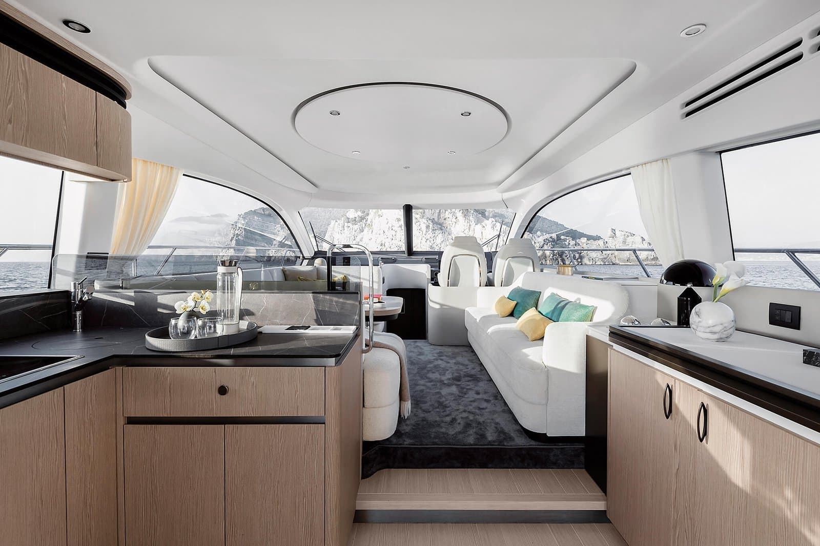 White Azimut 53 Fly cabin