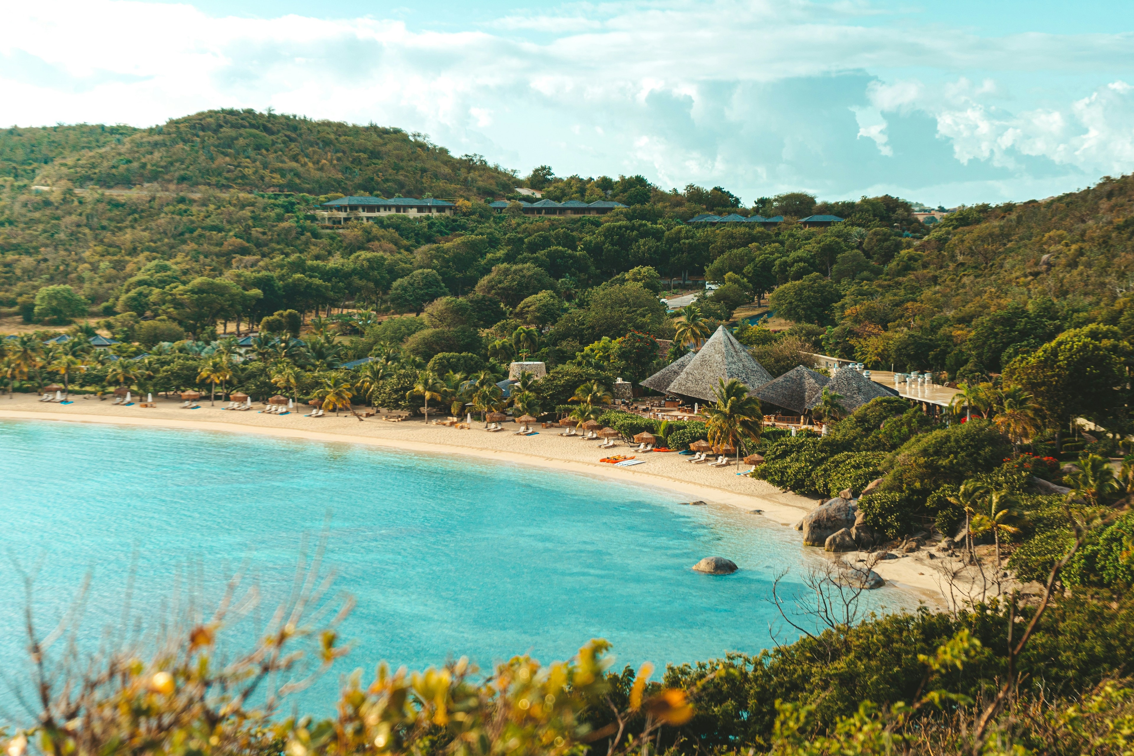 British Virgin Islands luxury yacht charter — Caribbean sailing destination