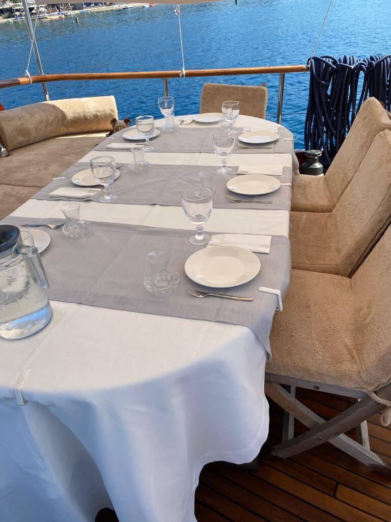 Delightful Dining: Experience Al Fresco Luxury