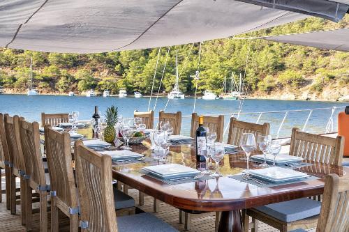 Alfresco Dining: Culinary Delights Under the Stars